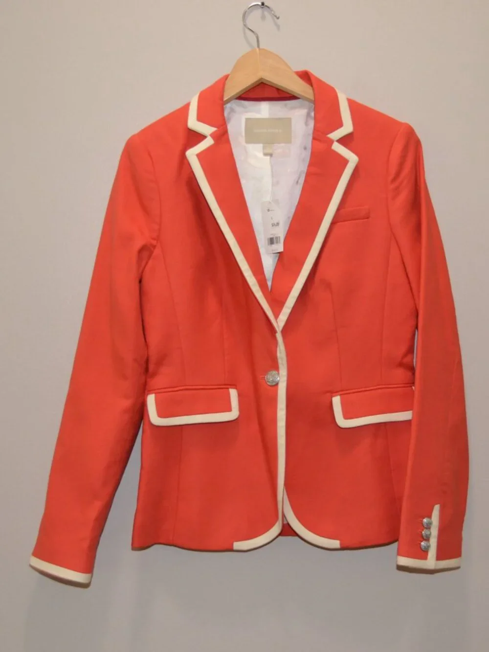 Banana Republic New Tailored Coral Blazer with White Piping Trim $150 size 6
